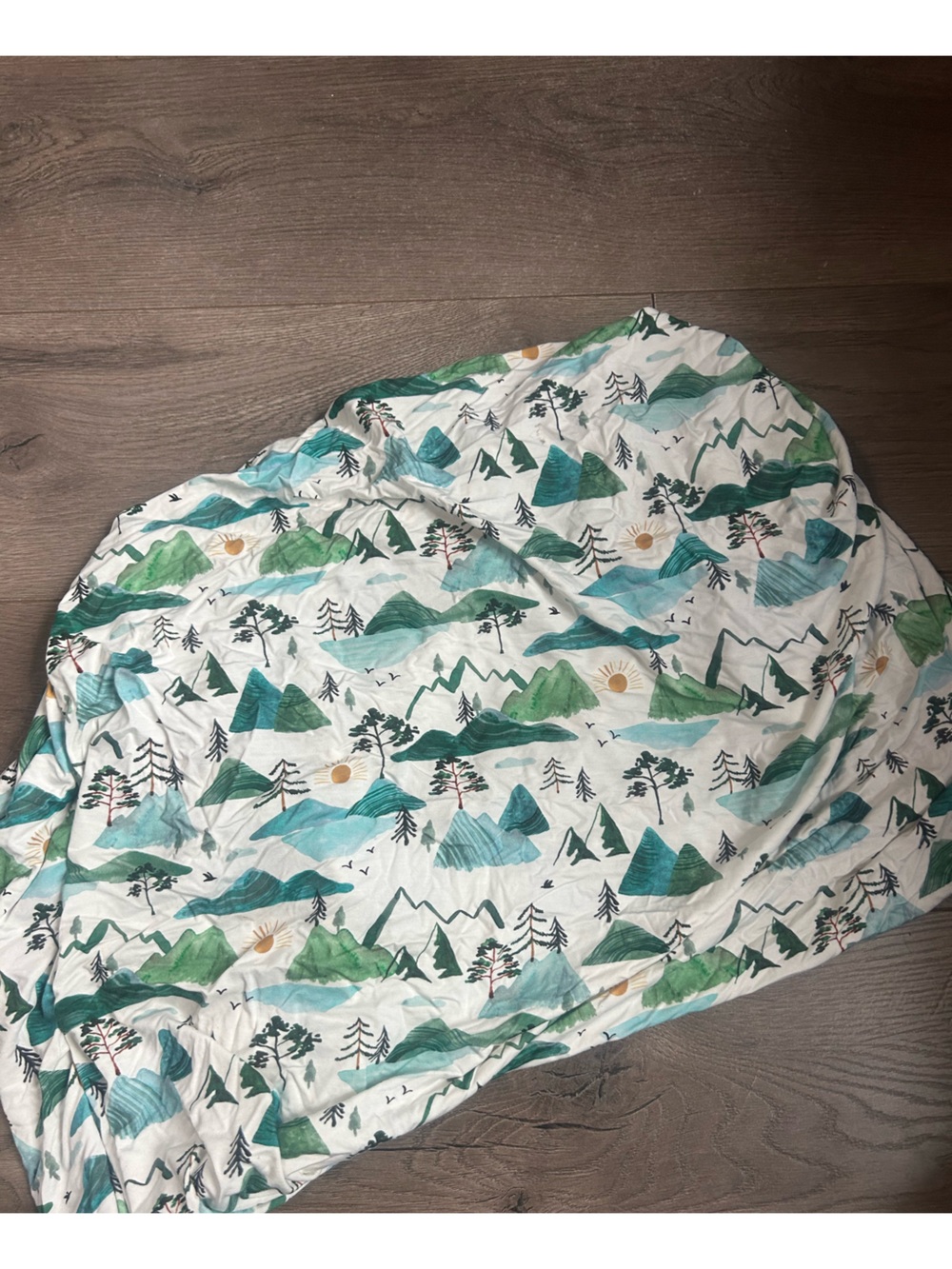 Little Sleepies mountain scape crib sheet - Picture 4 of 5